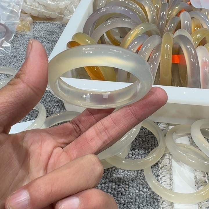 玛瑙/玉髓手镯未镶嵌懿**耳11
