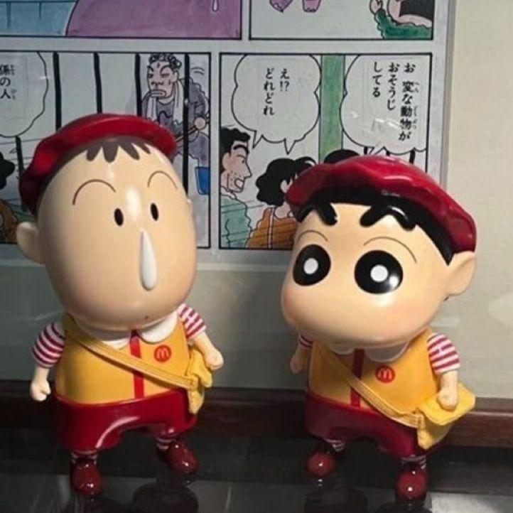 麦当劳蜡笔小新阿呆潮玩卡通车载桌面摆件 可爱公仔手办