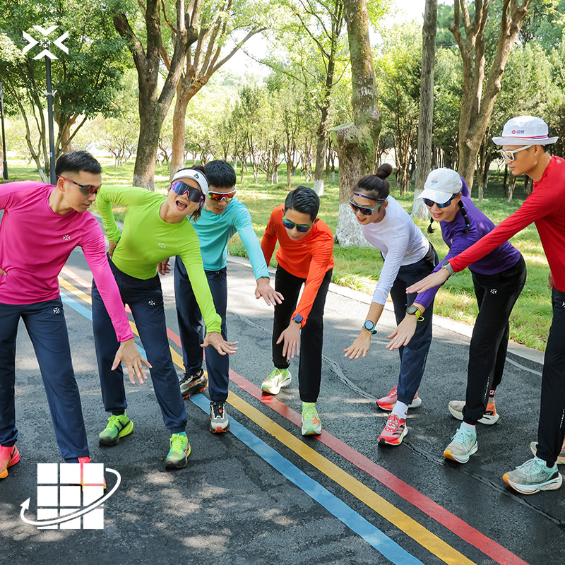 有为者男女款马拉松运动跑步薄t恤呼吸方格交叠领训练速干衣服