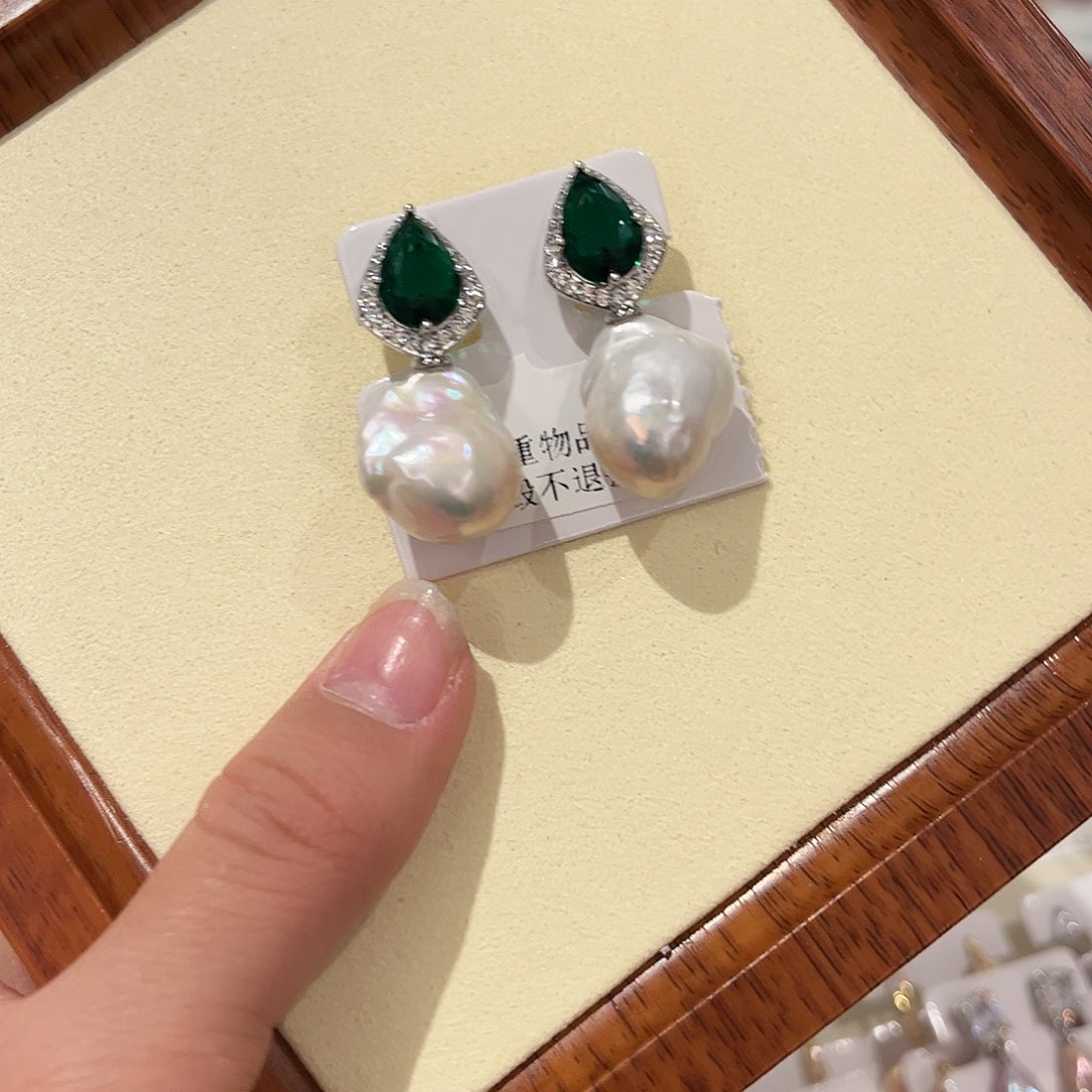 淡水珍珠耳饰合金