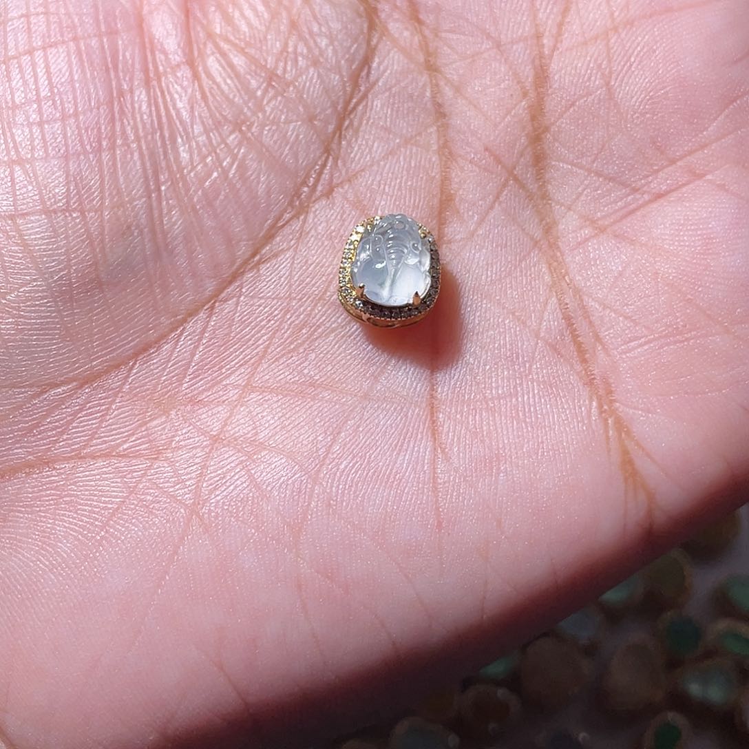 吊坠(不含链)18K金镶嵌翡翠