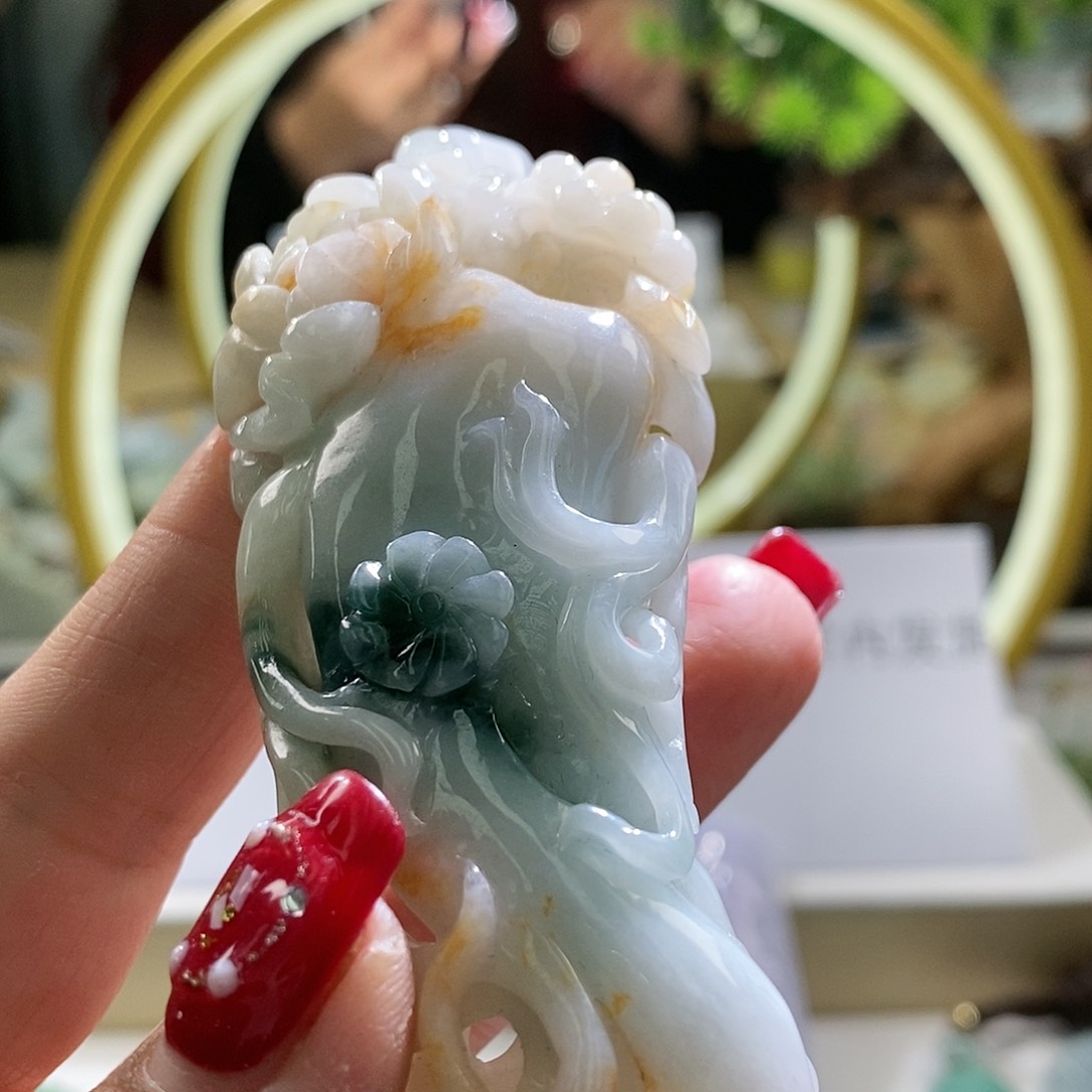 【闪购商品】翡翠颈饰未镶嵌人生