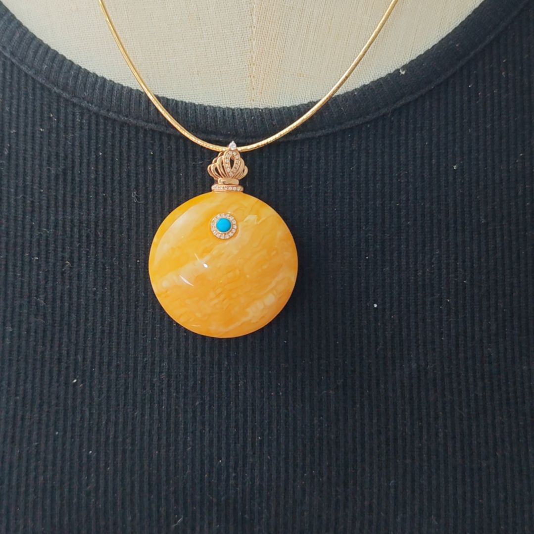 蜜蜡吊坠(赠链)18K金镶嵌