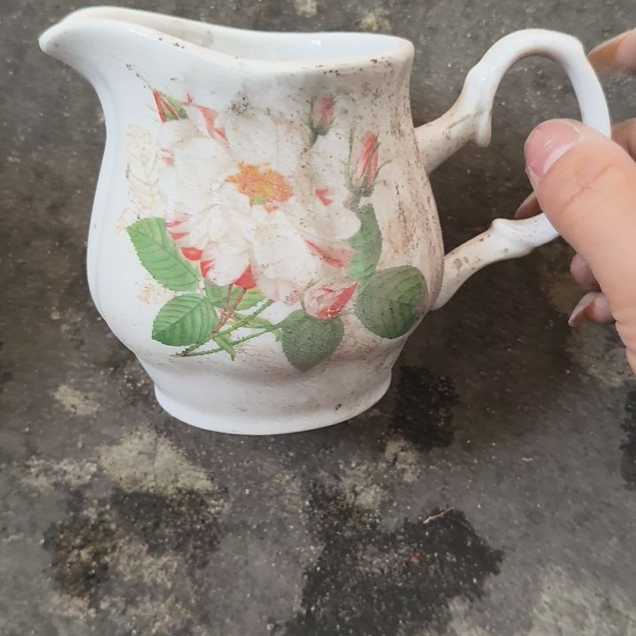 陶瓷盘子碗啥都有