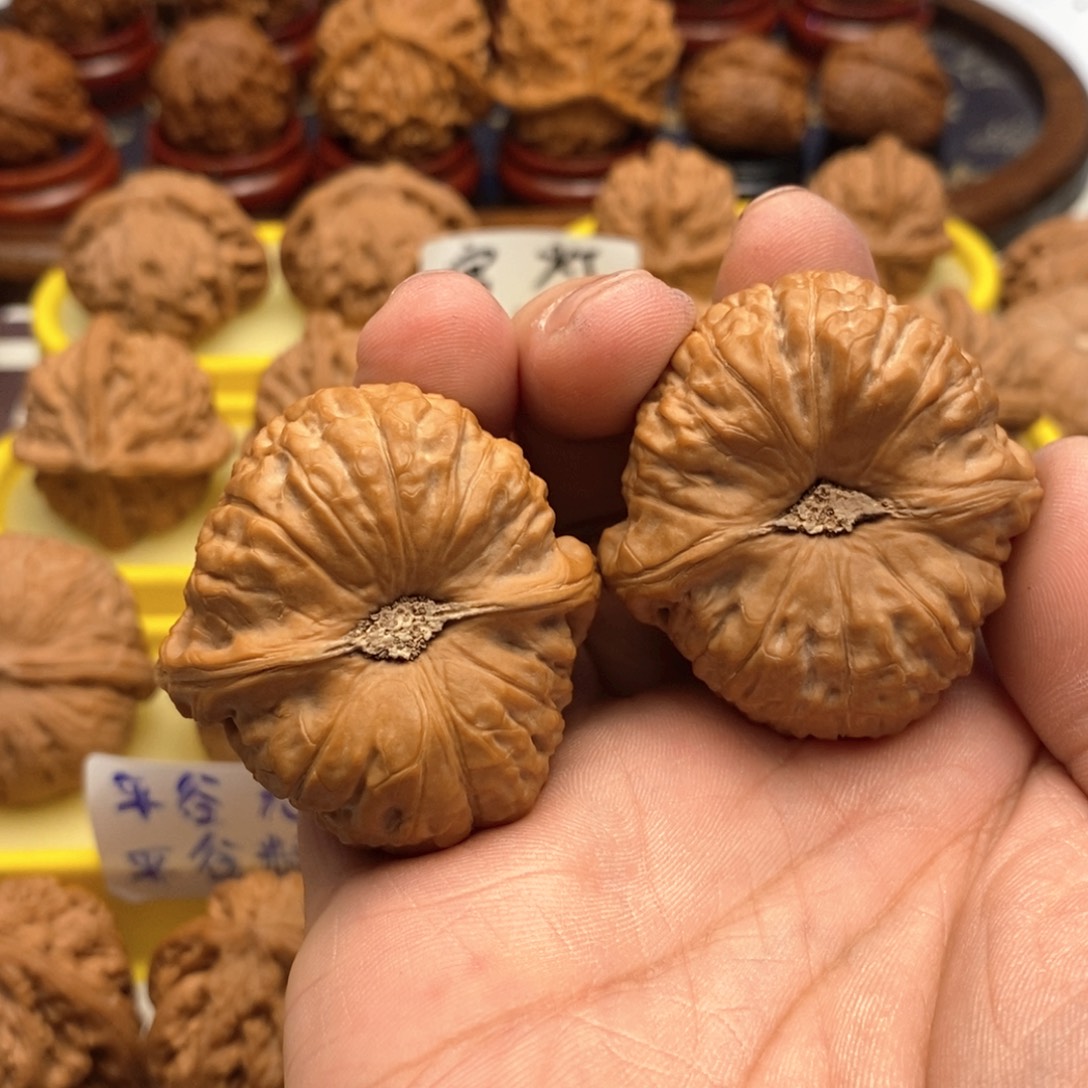 大***.吊坠文玩核桃43尺 全品南瓜墩 48