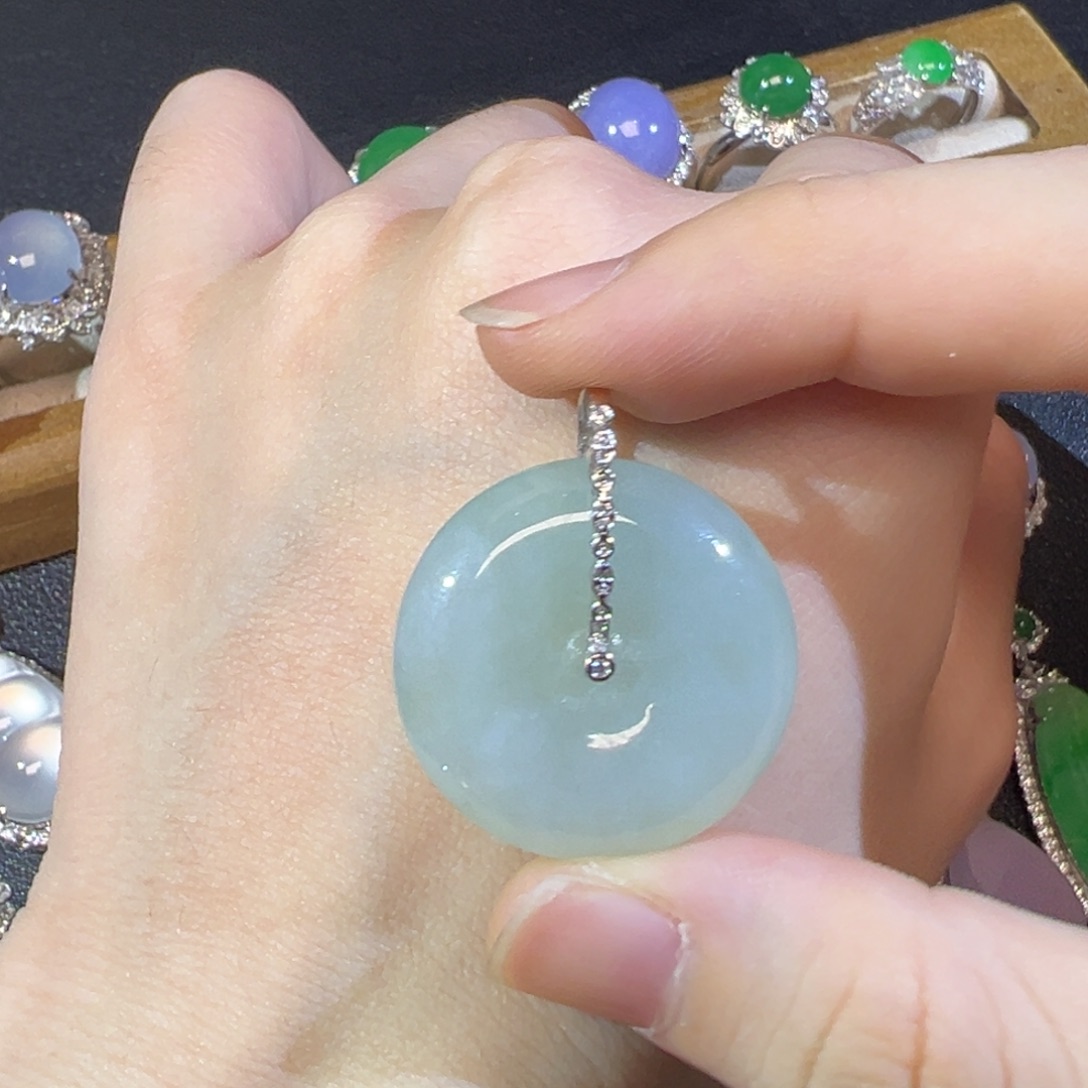 翡翠18K金镶嵌吊坠(不含链)