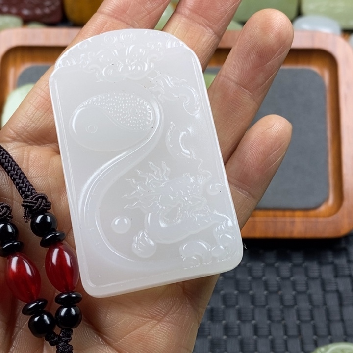 昆仑料生肖龙单拍