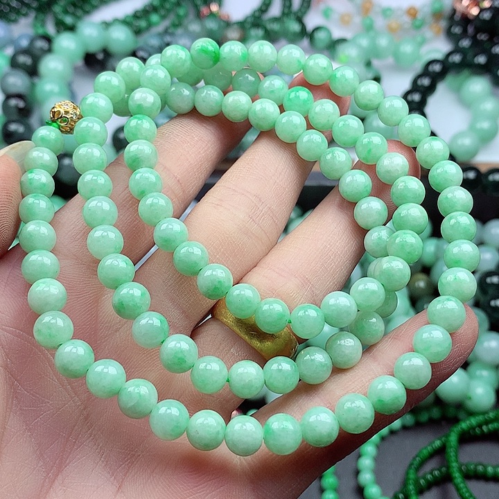 翡翠颈饰未镶嵌项链