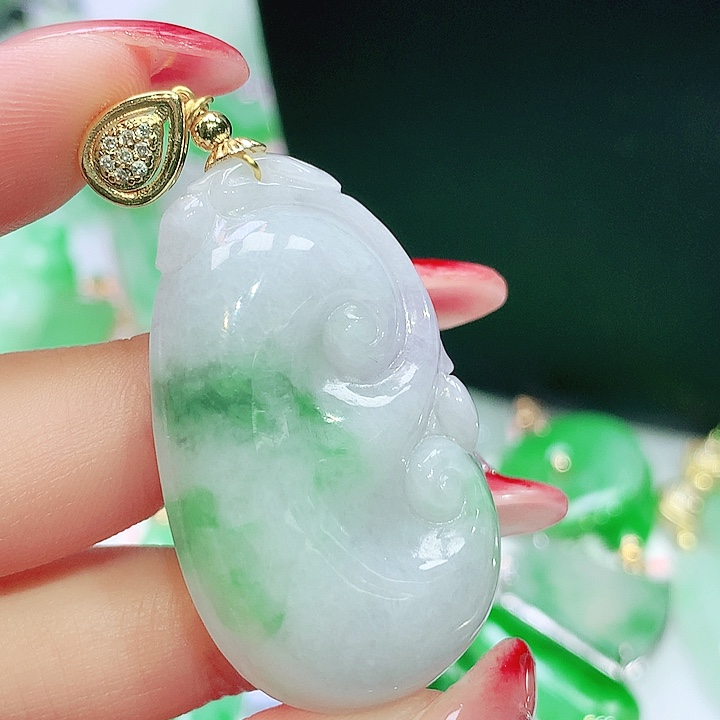 翡翠未镶嵌颈饰翡翠