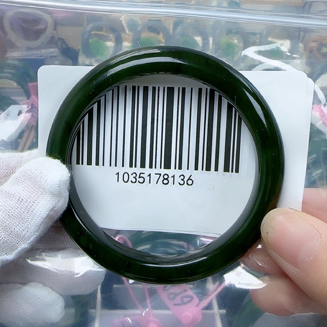 和田玉（碧玉）手镯未镶嵌5354