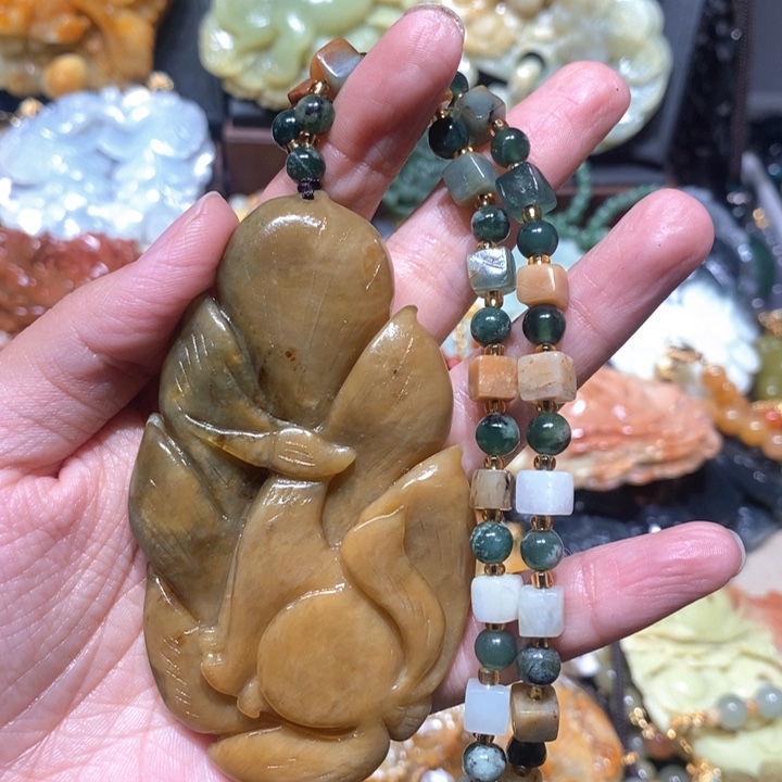 岫玉毛衣链未镶嵌