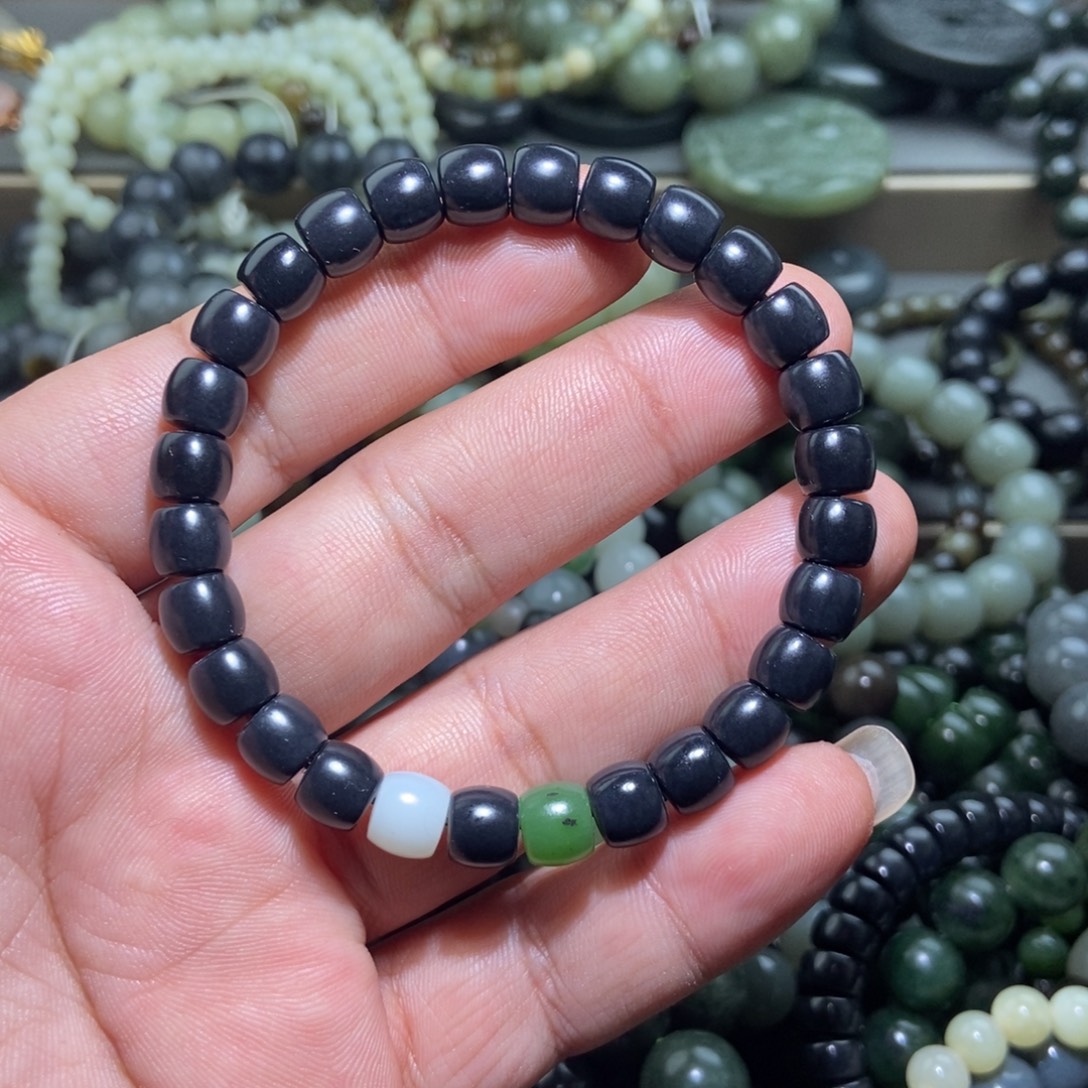 和田玉（糖玉）未镶嵌手链