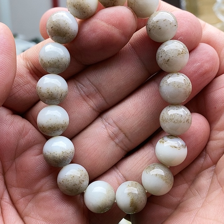 【闪购商品】未镶嵌手链和田玉12糖白