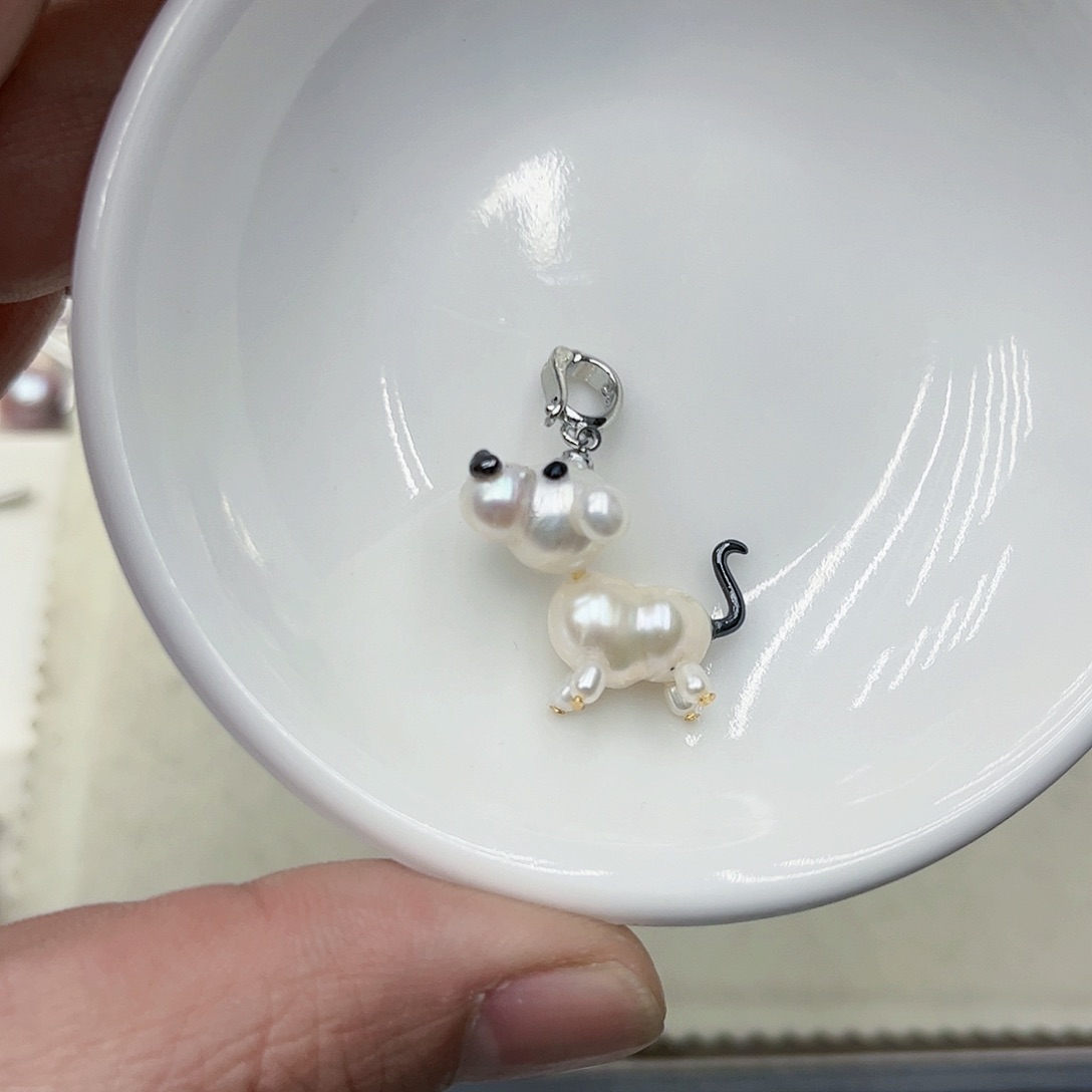 淡水珍珠吊坠(不含链)未镶嵌微****?11
