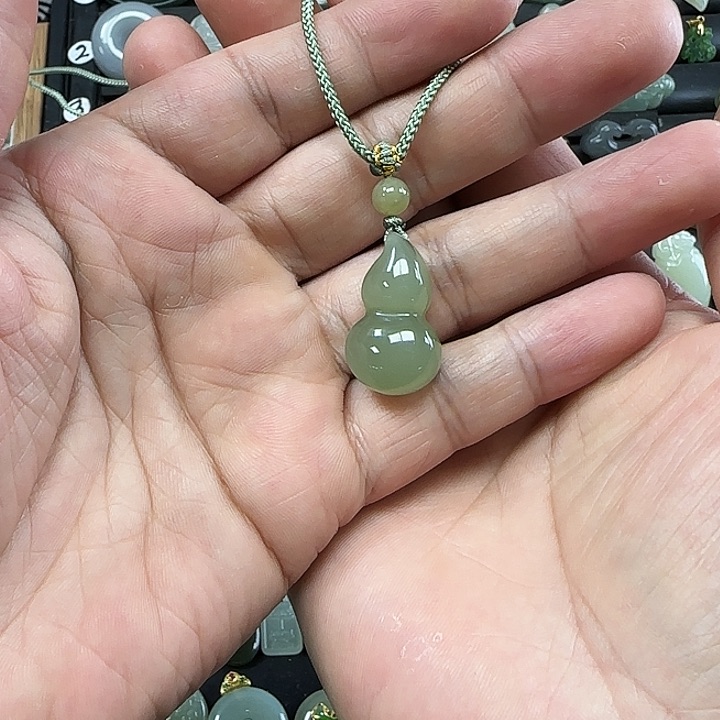 和田玉吊坠(不含链)未镶嵌