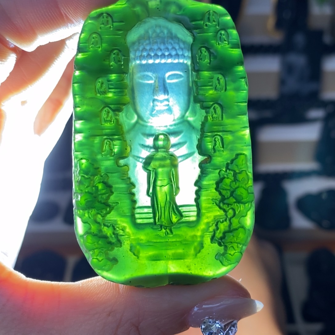 蛇纹石玉未镶嵌吊坠