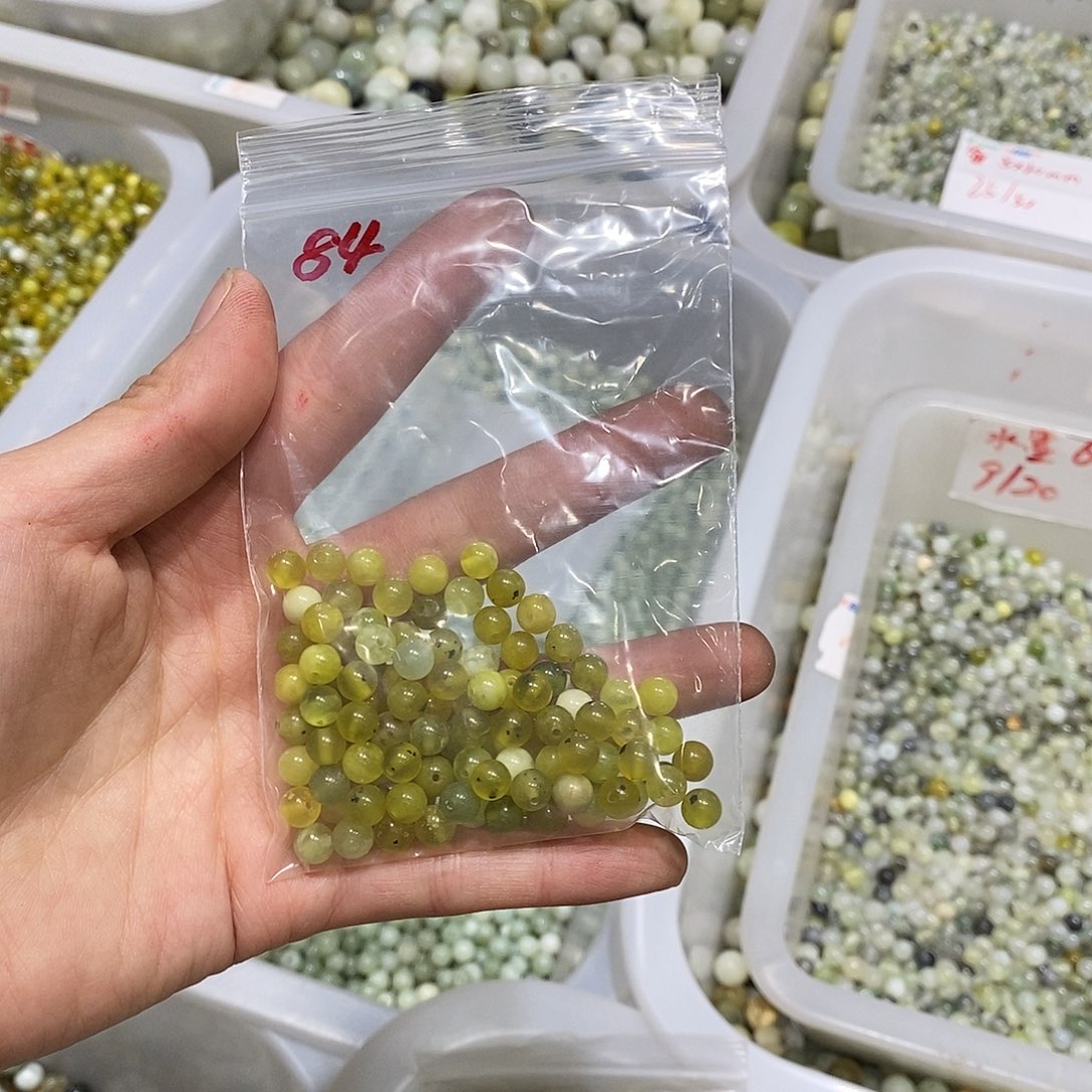 未镶嵌蛇纹石玉车挂盛**缘84