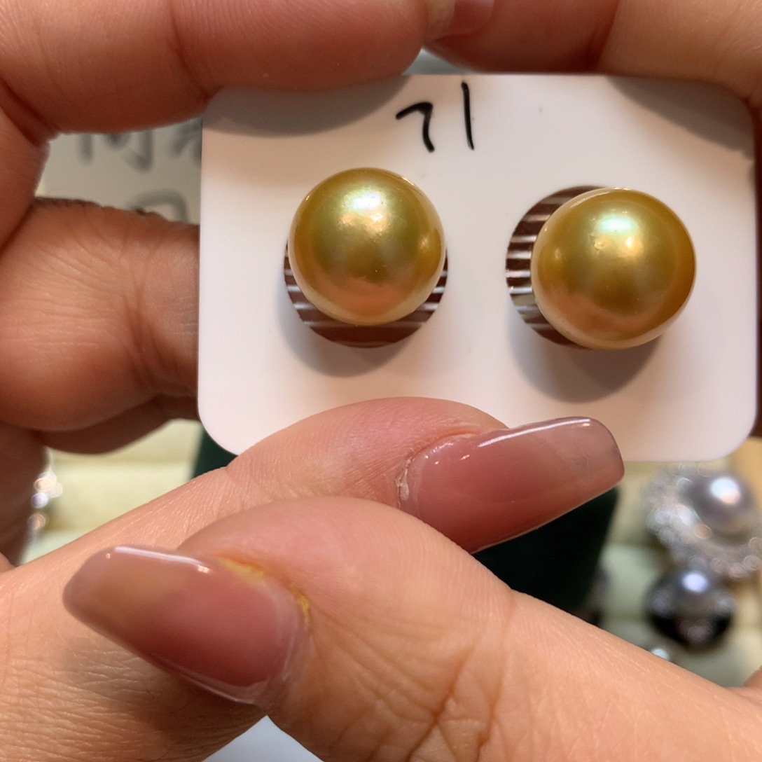 海水珍珠耳饰18K金镶嵌