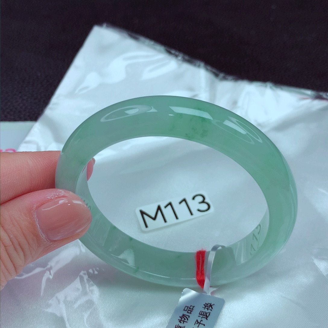 翡翠手镯未镶嵌手镯88