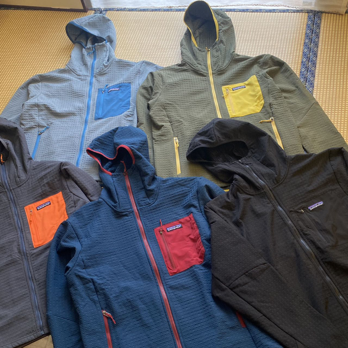  BATA R2 TechFace Logo贴标保暖软壳抓绒连帽夹克 