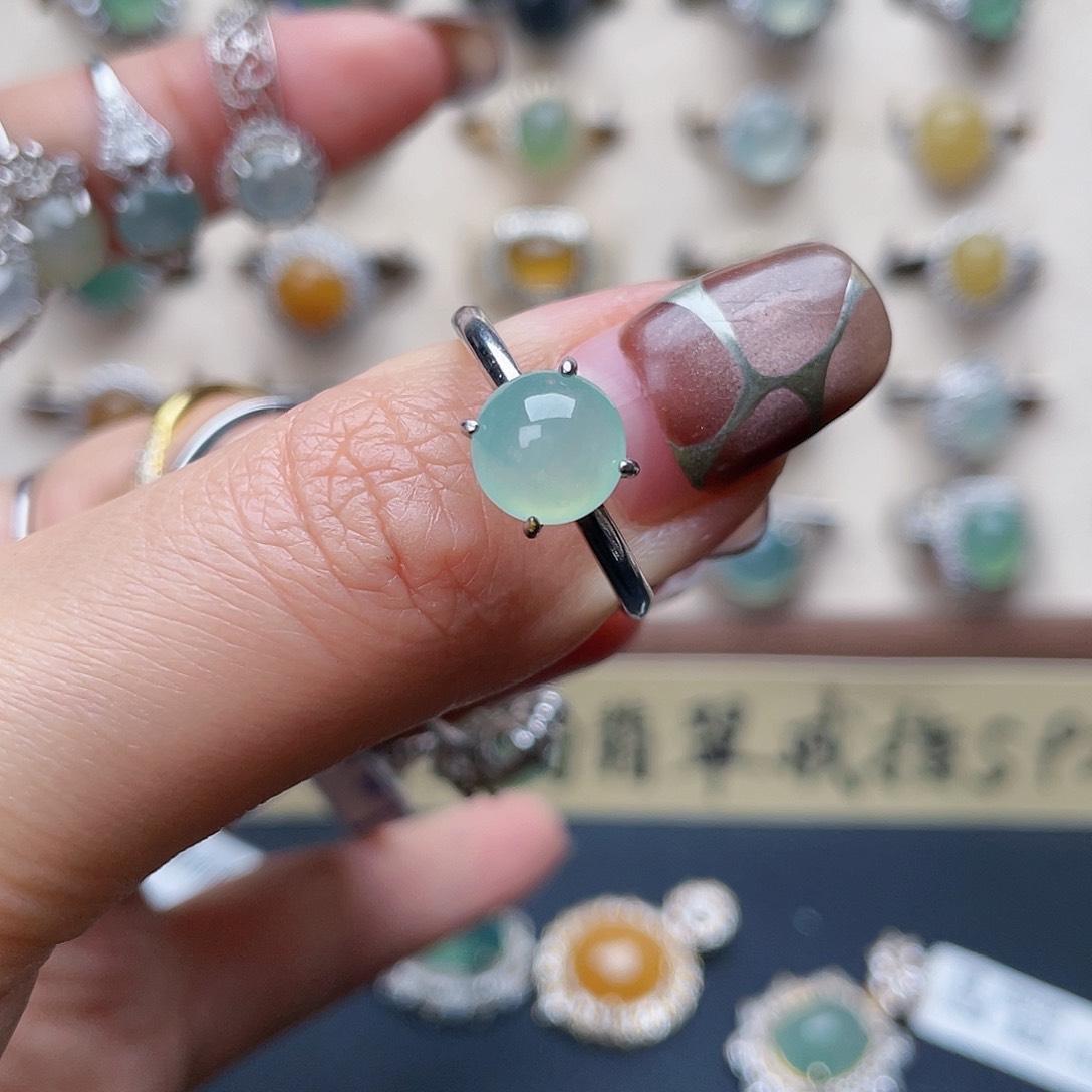 翡翠戒指未镶嵌戒指
