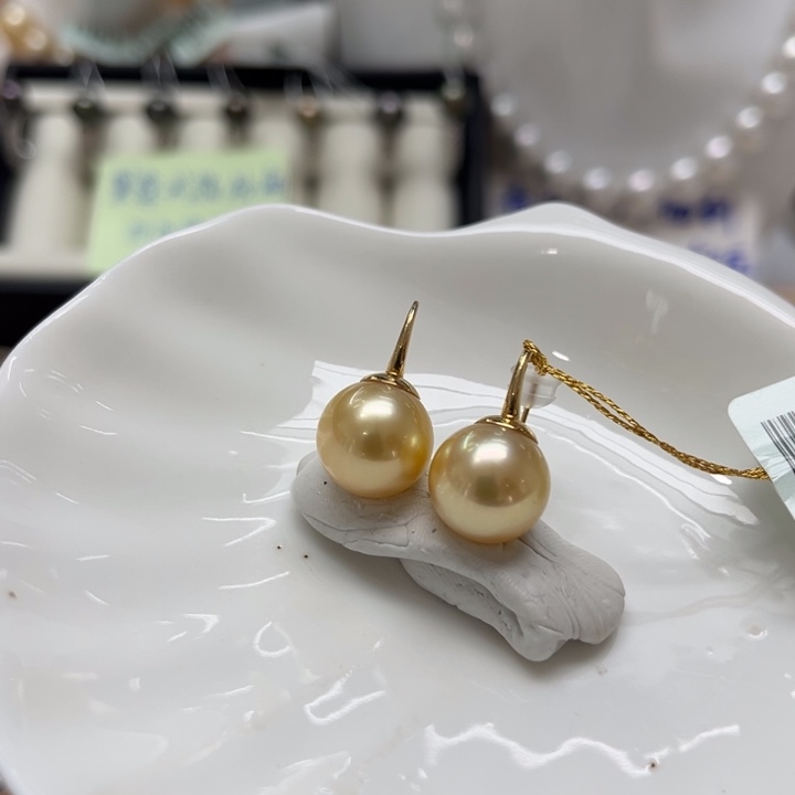 海水珍珠耳饰18K金镶嵌