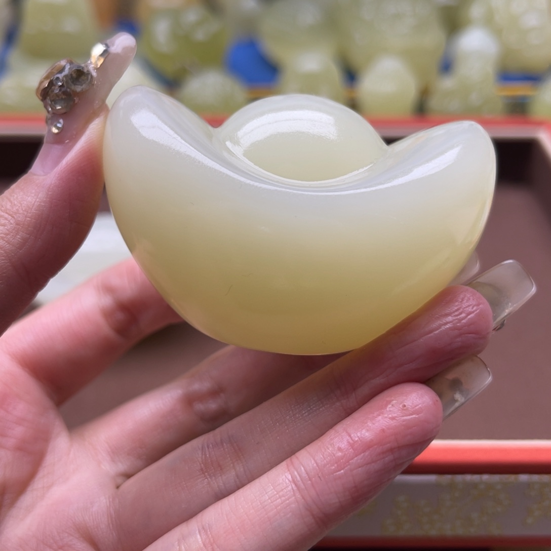 君***玉天然桌面摆放摆件