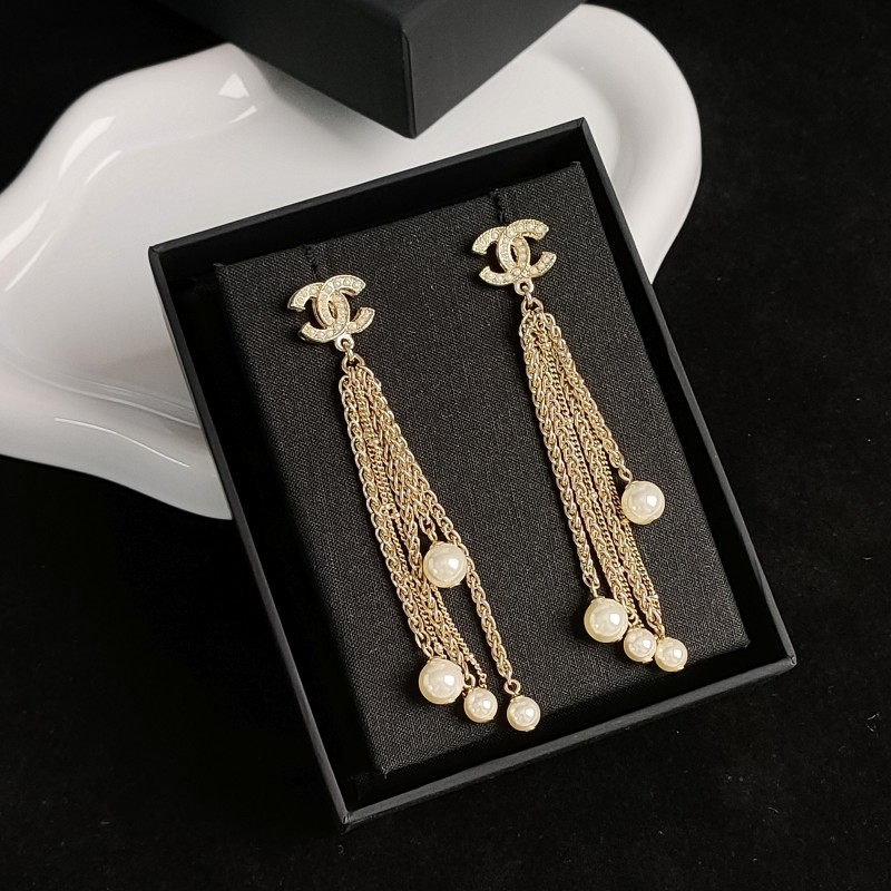 95新 Chanel/香奈儿 Azul-19V浅金色浮雕珍珠双C流苏链耳钉/53883