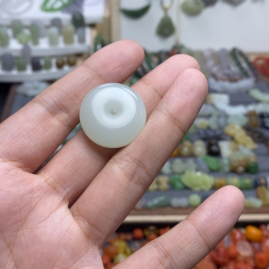 和田玉手链未镶嵌幸**草订制不退不换