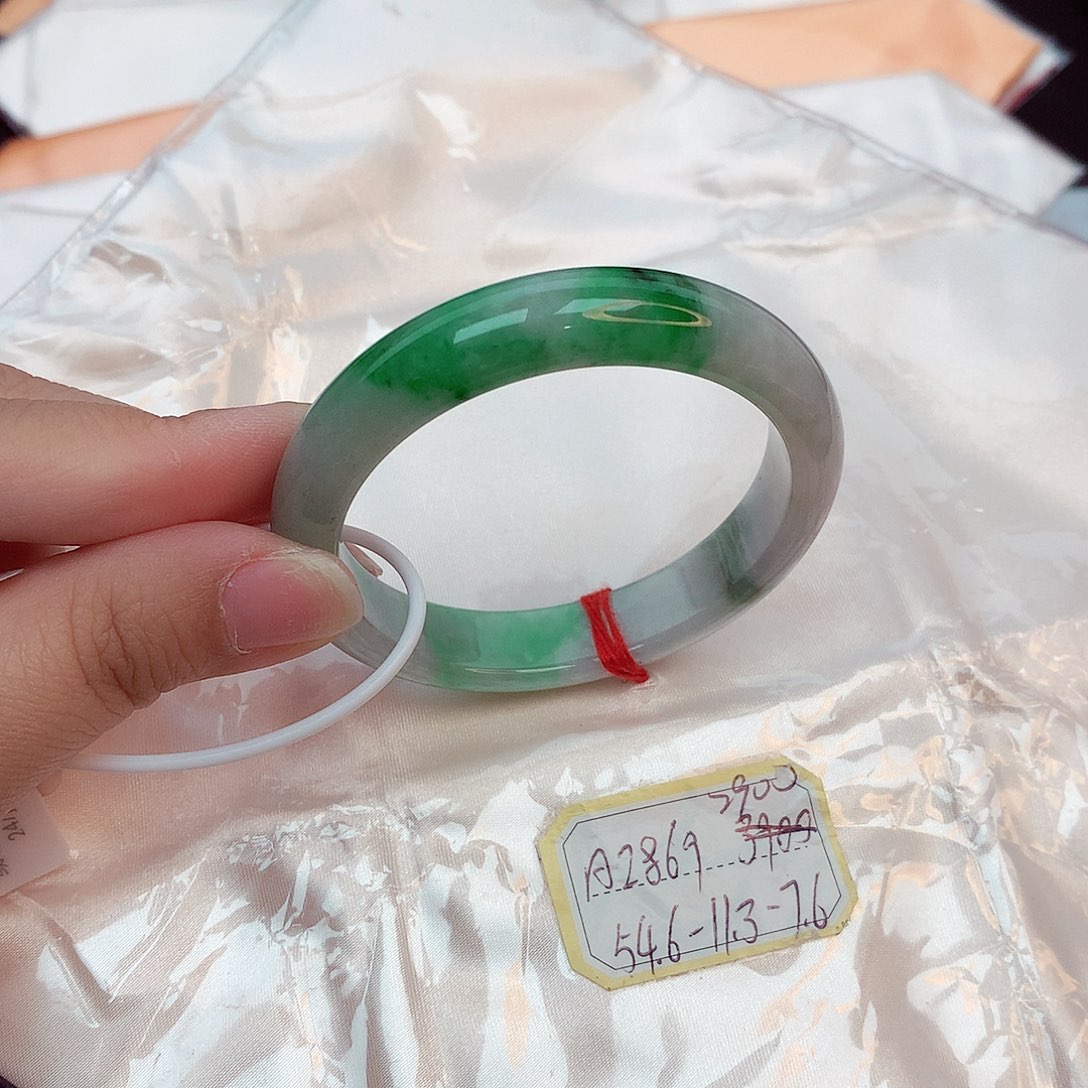 翡翠手镯未镶嵌天然缅甸翡翠A货