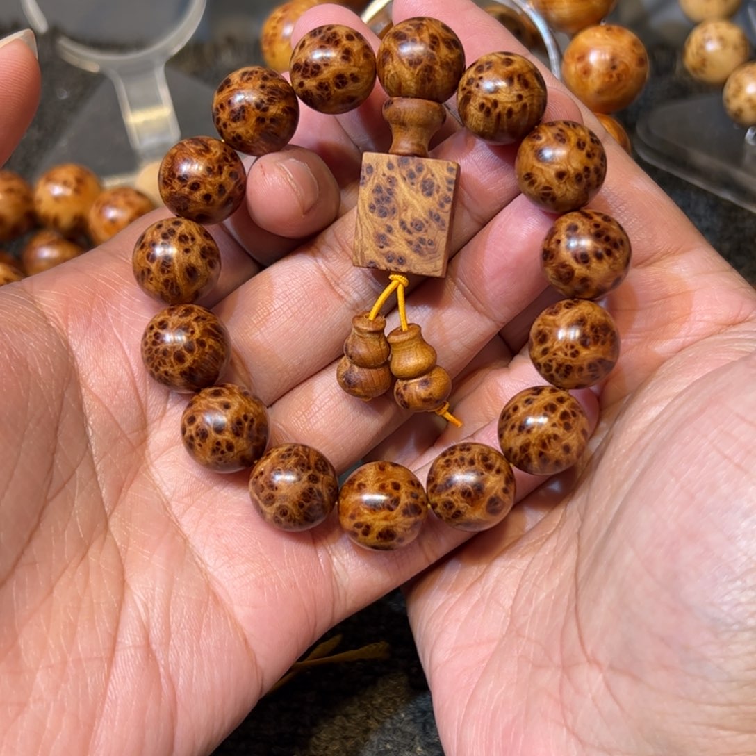 柏木（崖柏）手串/手链不****)1.5陈化爆满瘤疤手串