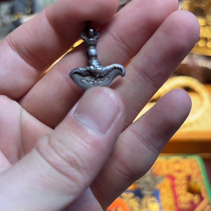 树脂制品我也不知道我在想什么了