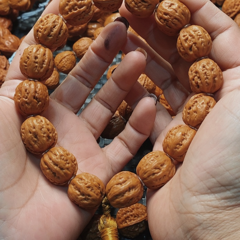 【闪购商品】文玩核桃吊坠京八棱