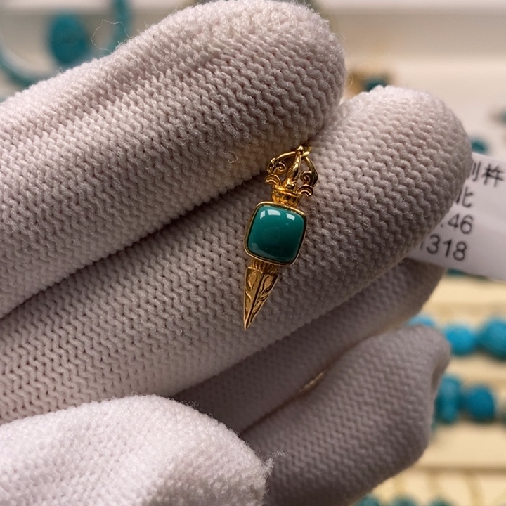 绿松石珠宝奇石18K金镶嵌