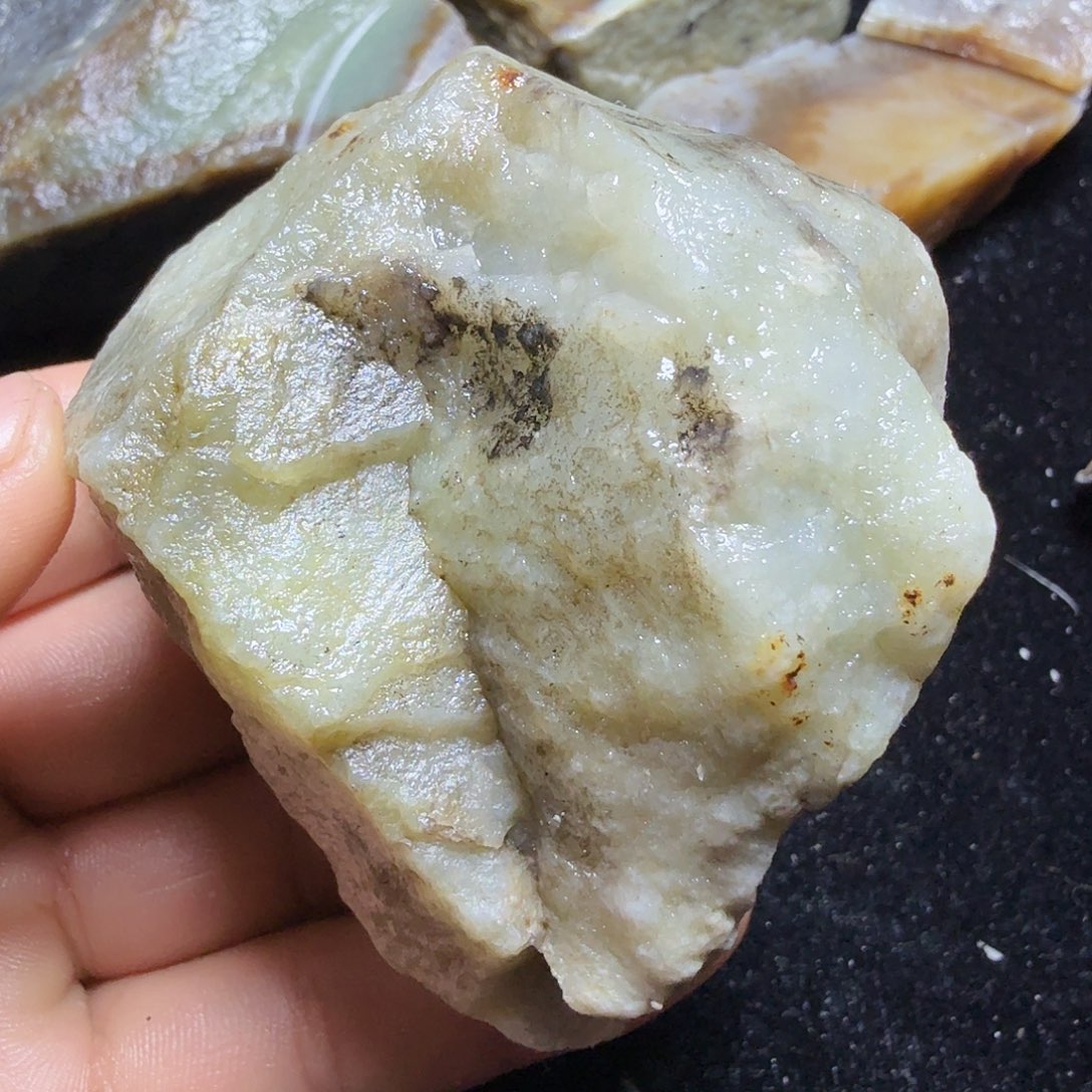 和田玉（糖玉）未镶嵌珠宝半成品