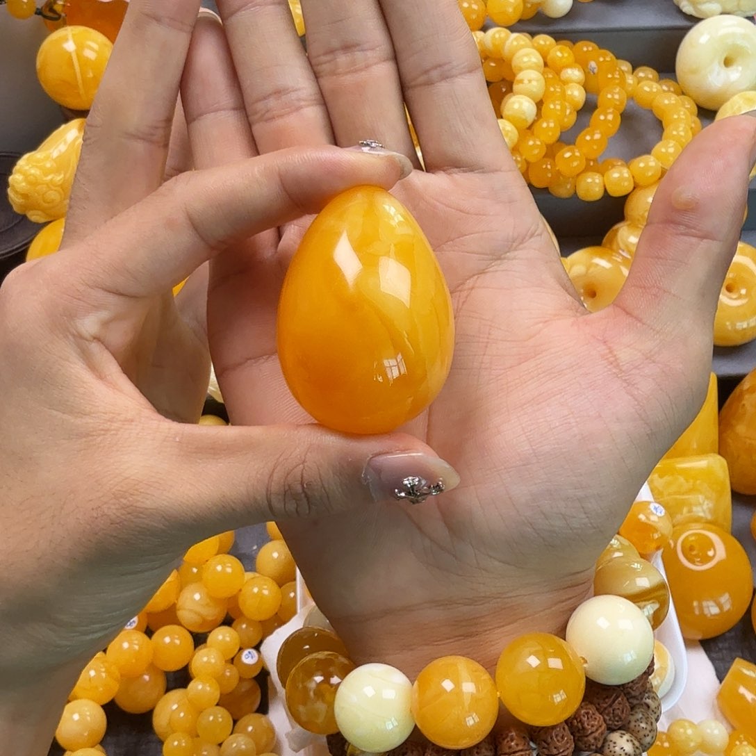 蜜蜡珠宝奇石未镶嵌水滴