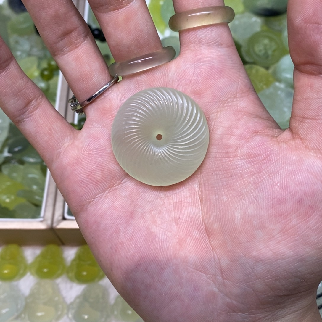 岫玉未镶嵌吊坠(不含链)两单包邮