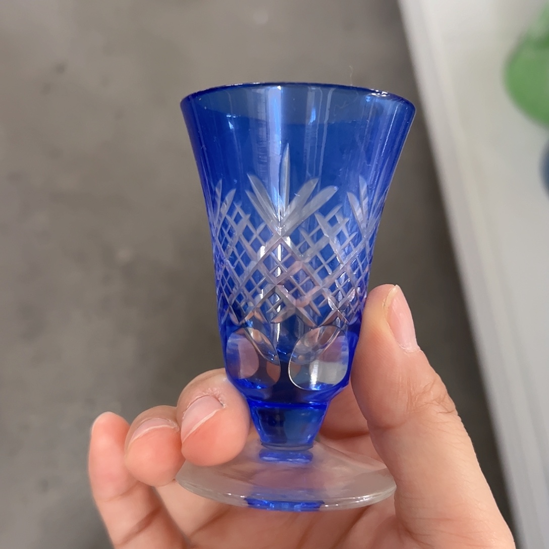 水晶玻璃平底款微瑕一个