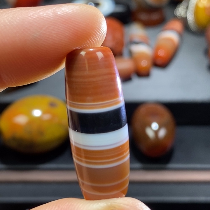 张***巍玛瑙/玉髓未镶嵌挂件