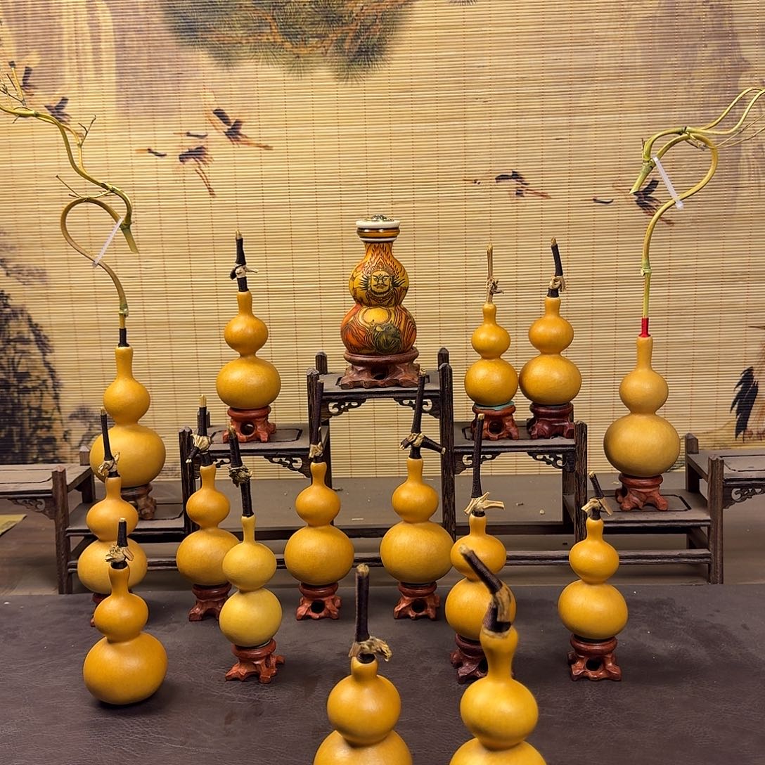 @***飞天然小葫芦手把件