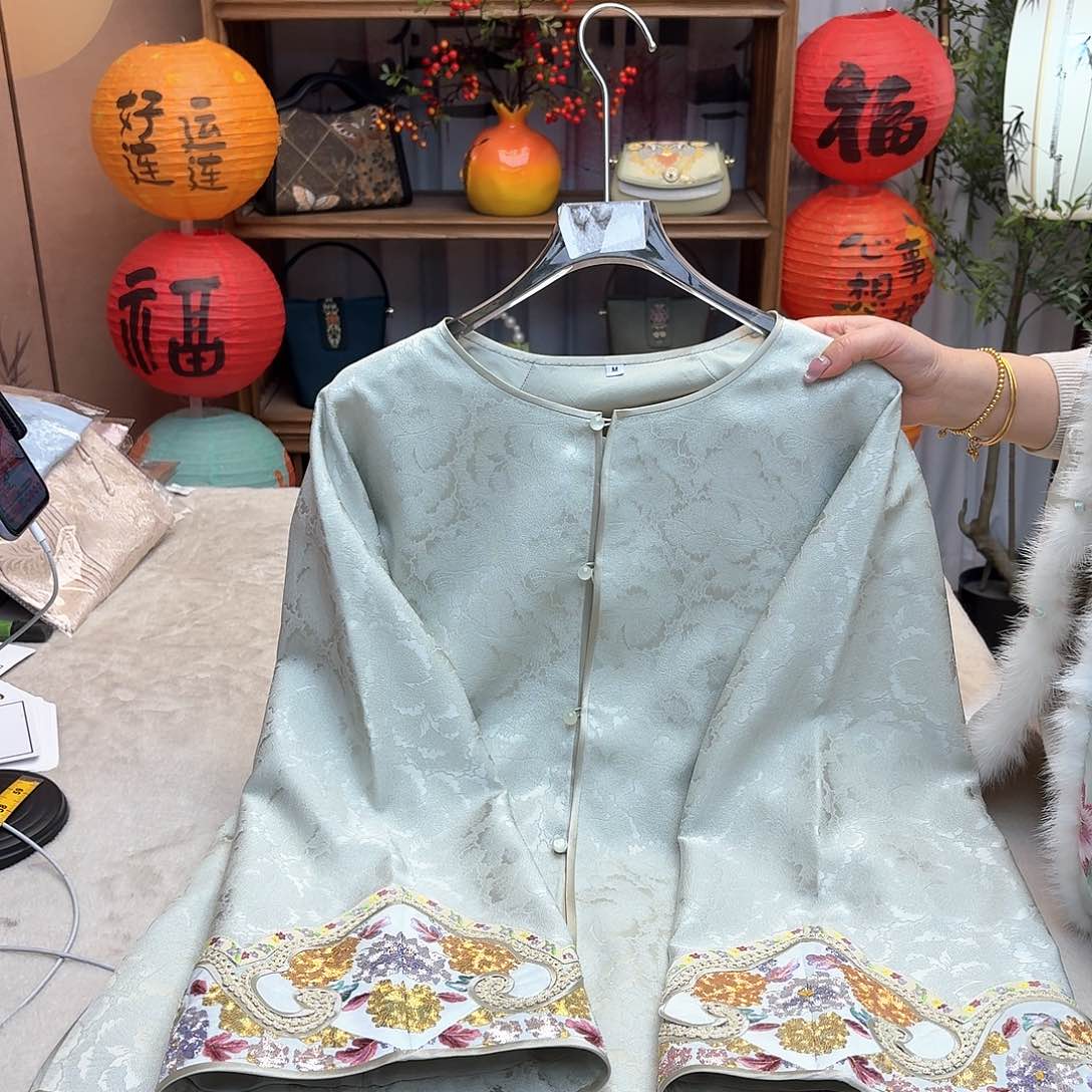 刺绣太太服四季款M码106