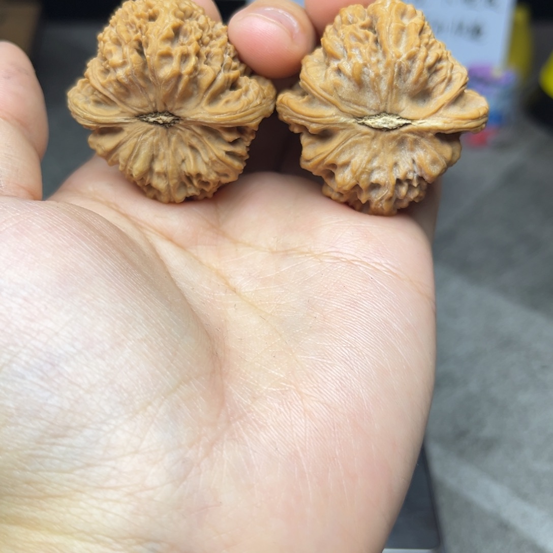 爱***爱文玩核桃把件涿鹿南疆石