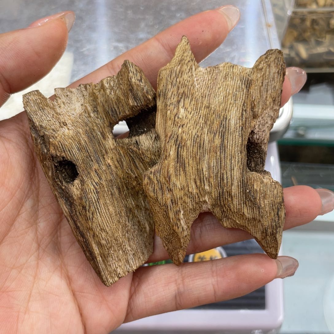 香榧木海南绿棋楠挂件10g