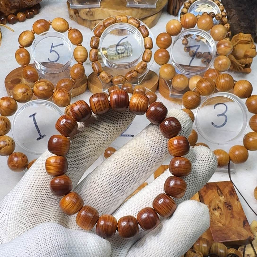 柏木用****2崖柏黑油1.0×1.1