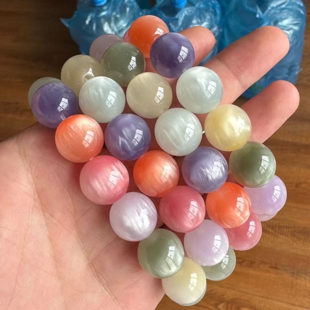 海云姆多彩变色精品手串 SC-411