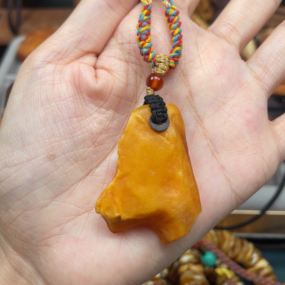 未镶嵌蜜蜡珠宝奇石