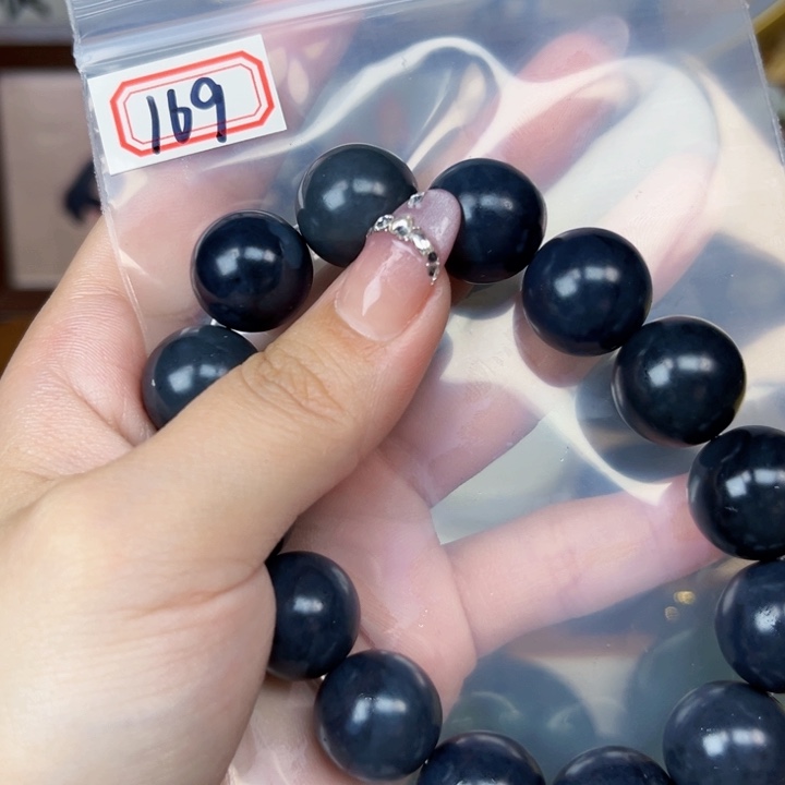 和田玉未镶嵌和田玉