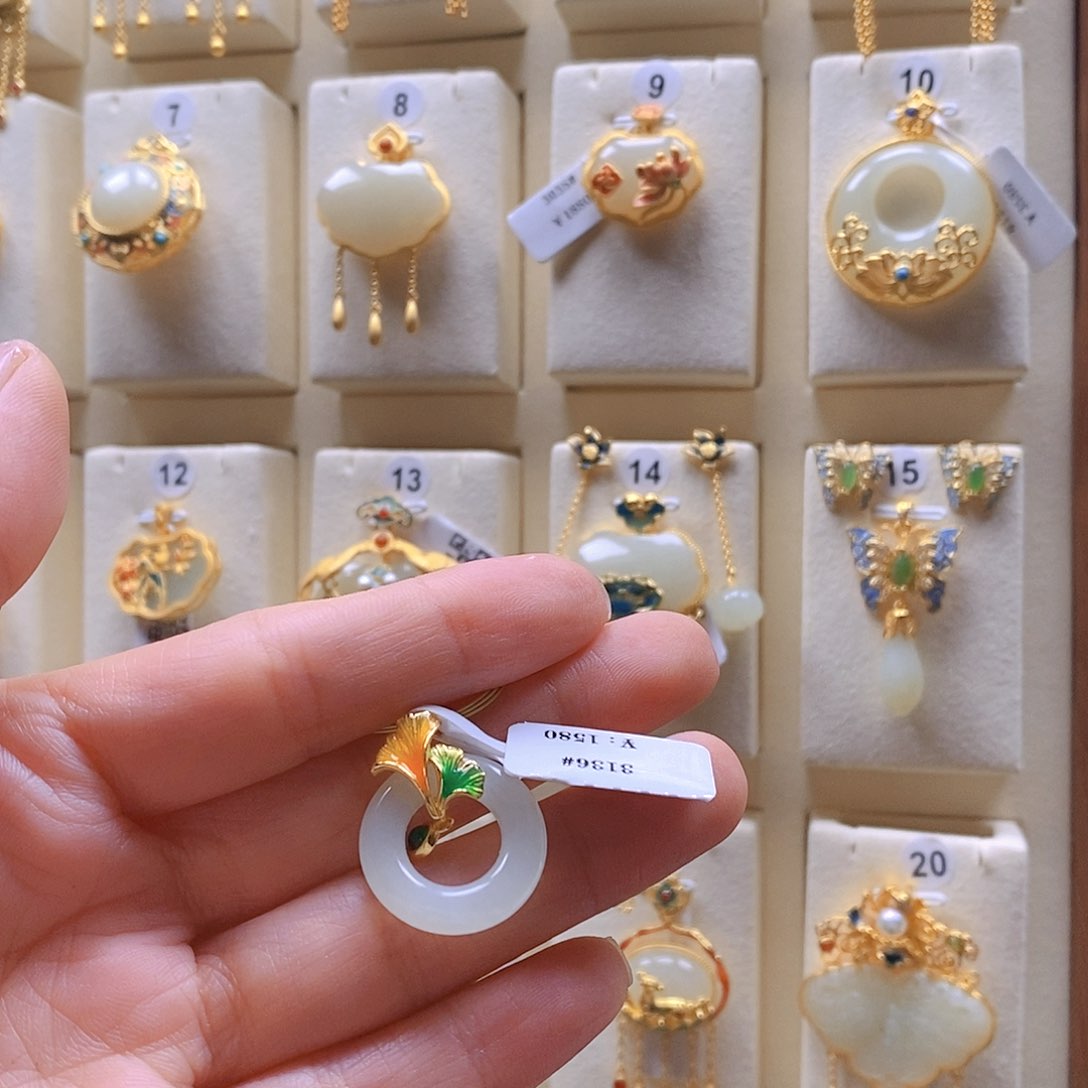 和田玉颈饰银S925镶嵌