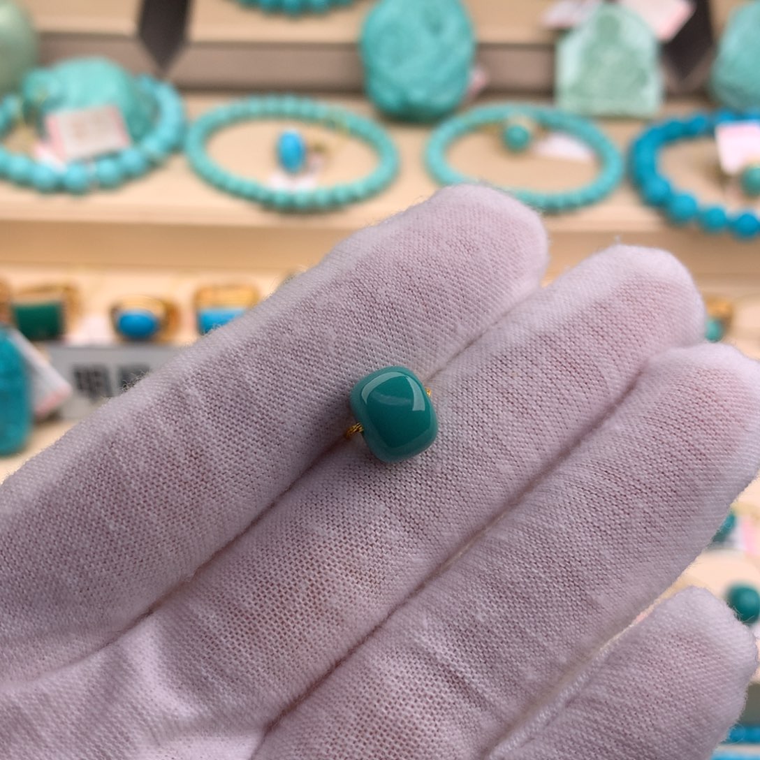 绿松石珠宝奇石未镶嵌9.6*7.5mm