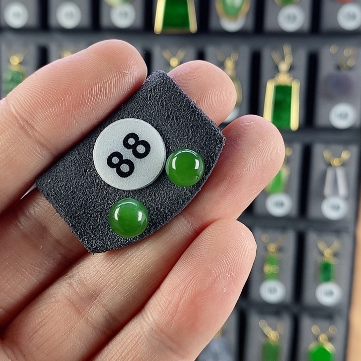 和田玉耳饰18K金镶嵌